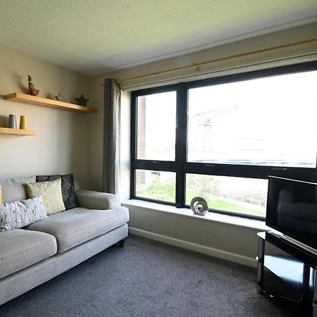Sec/ Hydro Two Bed Flat With Free Parking And Great View Leilighet Glasgow Eksteriør bilde