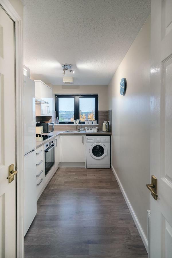 Sec/ Hydro Two Bed Flat With Free Parking And Great View Leilighet Glasgow Eksteriør bilde