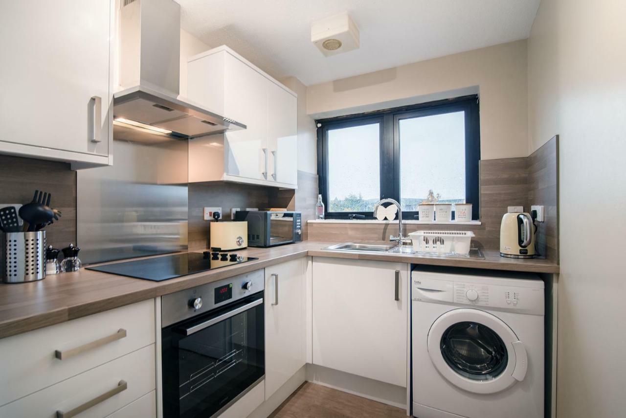 Sec/ Hydro Two Bed Flat With Free Parking And Great View Leilighet Glasgow Eksteriør bilde